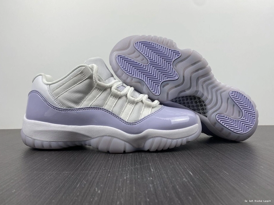 Low AH7860-101 “Pure Violet” Jordan Air 11 0517